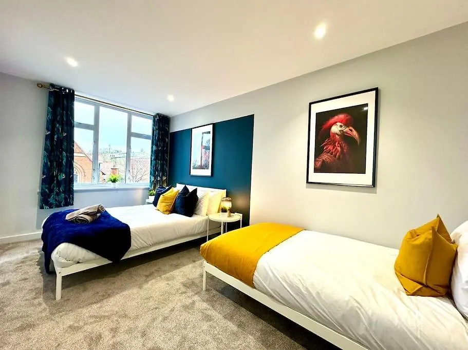 Bournemouth Getaway: 3Br Apartment Near Beach United Kingdom