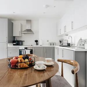 Lovely One Bed Duplex Flat Apartment